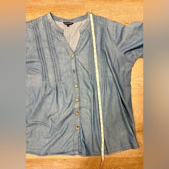 Denim Blue Button-Up Women's Top - Picture 5 of 7